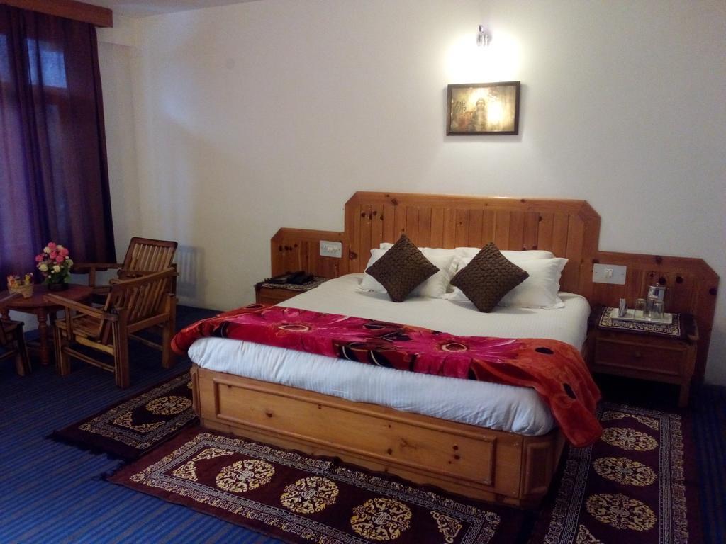 Akash Hills Hotel Manāli Zimmer foto