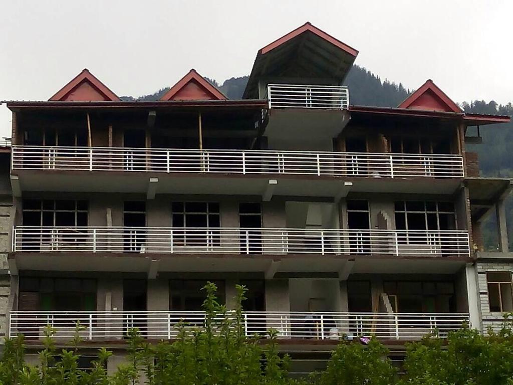 Akash Hills Hotel Manāli Exterior foto